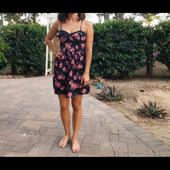 Floral Homecoming dress - Picture 2 of 3